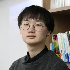 グラフィックデザイン学科の学生